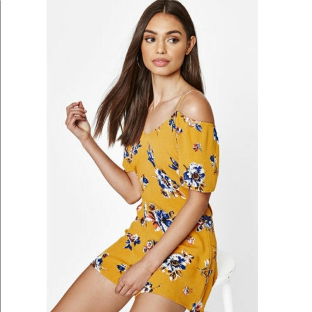 Kendall & Kylie Pacsun floral romper